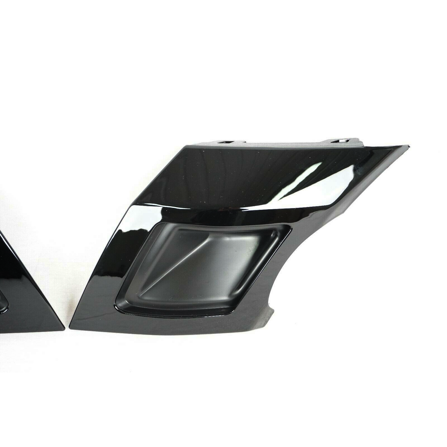 Land Rover Discovery 5 2017+ HSE Exhaust Trim Kit Gloss Black Dynamic Style - E202