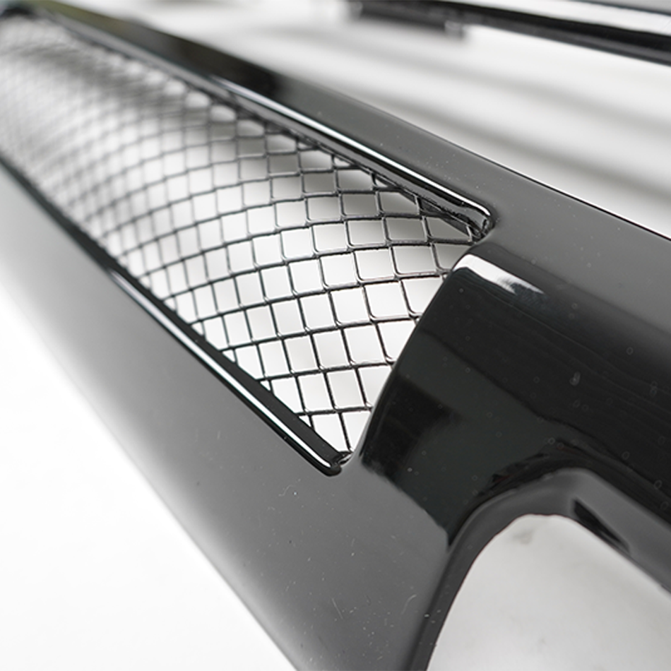 SVX Style Front Grille Gloss Black & Headlamp Cases for Classic Defender 2007+ - E41