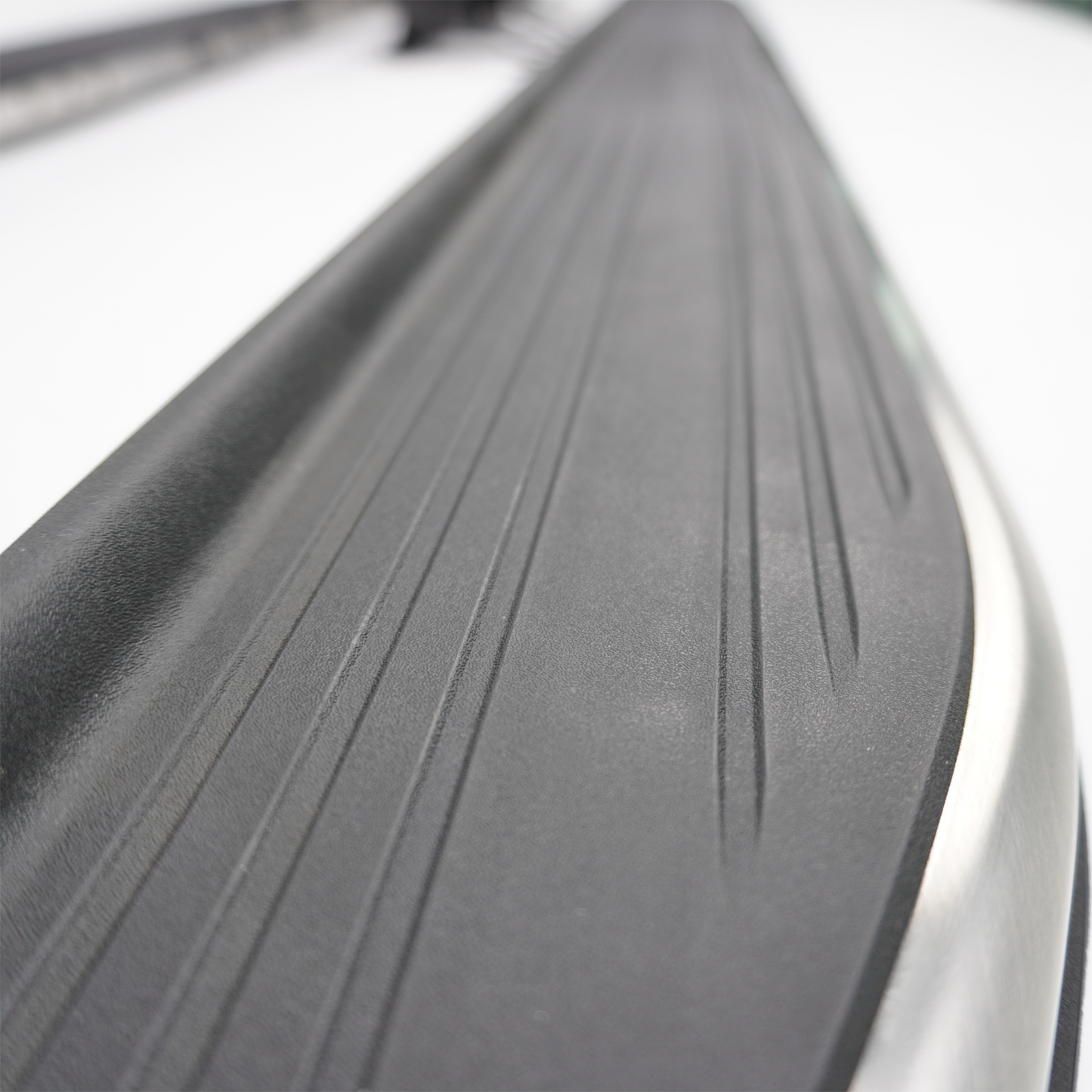 Range Rover Evoque Pure/Prestige Side Steps Running Boards Silver