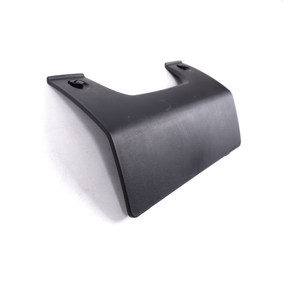 Discovery 3 & 4 Rear Bumper Towing Cover Trim & Clips - E806
